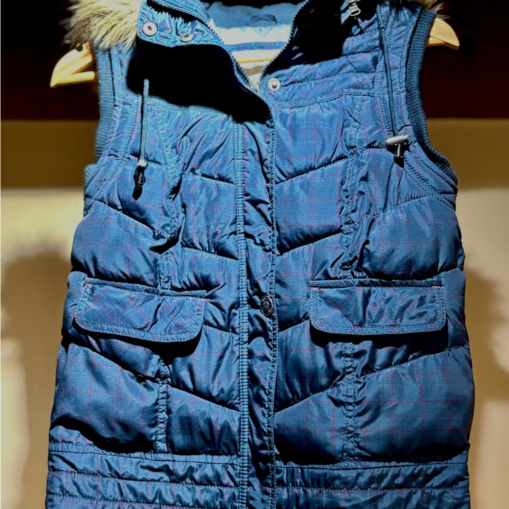 Mossimo Supply Co. Quilted Blue Vest with Faux Fur